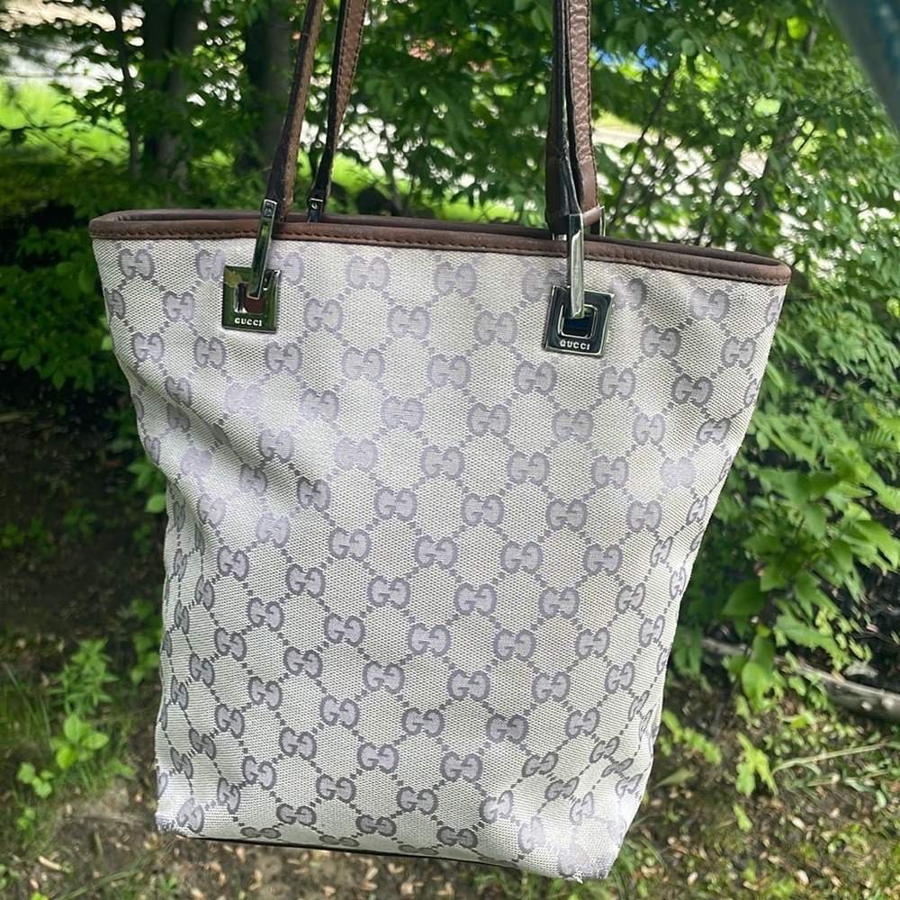 Authentic Gucci lilac purple mini tote bag !